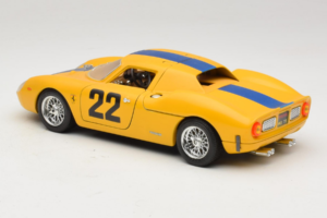 Ferrari 250 LM #22 Jaune 1965 Bburago 1:18 3333-Y1 Métal Moulé — image 7 sur 8