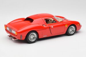 Ferrari 250 Le Mans Rouge Bburago 1:18 3033 Métal Moulé — image 3 sur 8