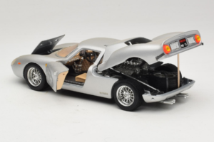 Ferrari 250 LM Argent Bburago 1:18 3033-S1 Métal Moulé — image 5 sur 8