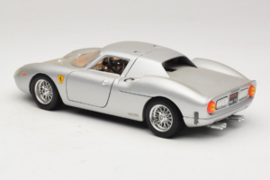 Ferrari 250 LM Argent Bburago 1:18 3033-S1 Métal Moulé — image 7 sur 8