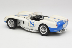 Ferrari 250 Testa Rossa #19 Blanc Replacement Box 1957 Bburago 1:18 3007-R5 Métal Moulé — image 7 sur 8