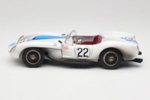 Ferrari 250 Testa Rossa #22 P. Hill / O. Gendebien 24 Hours of Le Mans 1958 Hot Wheels 1:18 29755 Métal Moulé — image 4 sur 8
