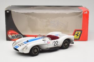 Ferrari 250 Testa Rossa #22 P. Hill / O. Gendebien 24 Hours of Le Mans 1958 Hot Wheels 1:18 29755 Métal Moulé — image 8 sur 8
