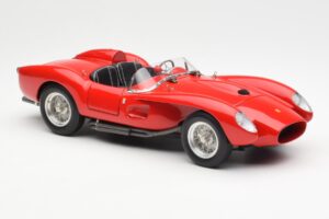 Ferrari 250 Testa Rossa Pontoon Fender Rouge CMC 1:18 M-071 Métal Moulé — image 4 sur 6