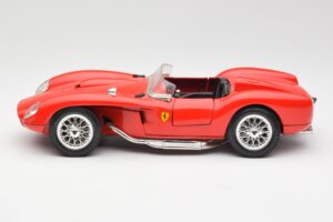 Ferrari 250 Testa Rossa Rouge Bburago 1:18 3007 Métal Moulé — image 4 sur 8