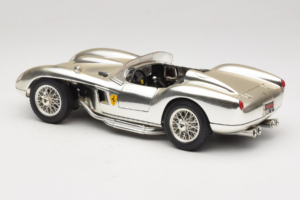 Ferrari 250 Testa Rossa Chrome Argent Bburago 1:18 3007-C1 Métal Moulé — image 7 sur 8