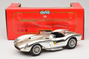 Ferrari 250 Testa Rossa Chrome Argent Bburago 1:18 3007-C1 Métal Moulé — image 8 sur 8