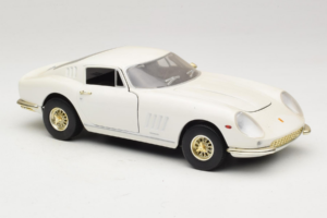 Ferrari 275 GTB/4 Blanc ERTL 1:18 7493 Métal Moulé — image 6 sur 8