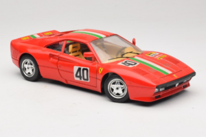 Ferrari 288 GTO #40 Rouge Drapeau Italien 1984 Bburago 1:18 3027-P1 Métal Moulé — image 6 sur 8