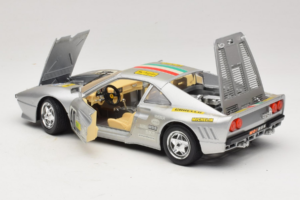 Ferrari 288 GTO #40 Argent 1984 Bburago 1:18 3027-S1 Métal Moulé — image 5 sur 8
