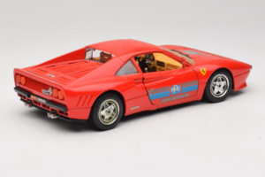 Ferrari 288 GTO PPG Auto Refinish Rouge Bburago 1:18 3027-P2 Métal Moulé — image 3 sur 8