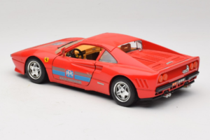 Ferrari 288 GTO PPG Auto Refinish Rouge Bburago 1:18 3027-P2 Métal Moulé — image 7 sur 8