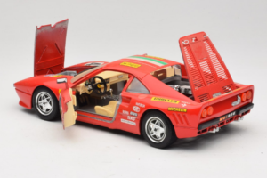 Ferrari 288 GTO Rally #40 Rouge 1986 Bburago 1:18 3057-P1 Métal Moulé — image 5 sur 8
