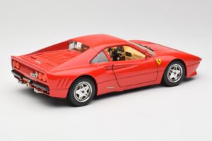 Ferrari 288 GTO Rouge Bburago 1:18 3027 Métal Moulé — image 3 sur 8