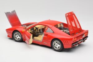 Ferrari 288 GTO Rouge Bburago 1:18 3027 Métal Moulé — image 5 sur 8