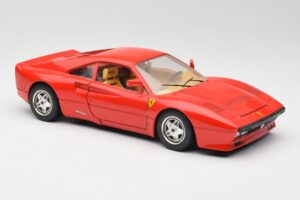 Ferrari 288 GTO Rouge Bburago 1:18 3027 Métal Moulé — image 6 sur 8