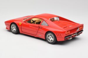 Ferrari 288 GTO Rouge Bburago 1:18 3027 Métal Moulé — image 7 sur 8