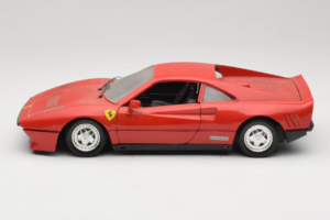 Ferrari 288 GTO Rouge Tonka 1:18 3233 Métal Moulé — image 4 sur 8