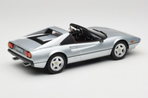 Ferrari 308 GTS Argent Norev 1:18 187934 Métal Moulé — image 2 sur 7