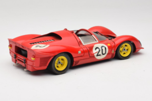 Ferrari 330 P4 #20 Rouge 1967 Revell 1:18 48822-P1 Métal Moulé — image 3 sur 8