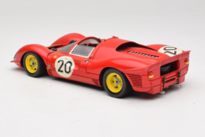 Ferrari 330 P4 #20 Rouge 1967 Revell 1:18 48822-P1 Métal Moulé — image 7 sur 8