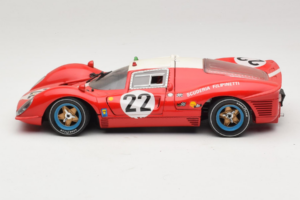 Ferrari 330 P4 #22 Scuderia Filipinetti Poor Condition 1967 Revell 1:18 48825-P1 Métal Moulé — image 4 sur 8