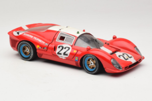 Ferrari 330 P4 #22 Scuderia Filipinetti Poor Condition 1967 Revell 1:18 48825-P1 Métal Moulé — image 6 sur 8