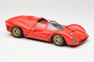 Ferrari 330 P4 Rouge 1967 Revell 1:18 48822 Métal Moulé — image 6 sur 8