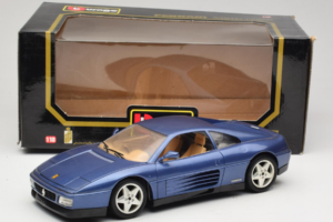 Ferrari 348tb Bleu Foncé Métallisé Bburago 1:18 3039-B1 Métal Moulé — image 8 sur 8