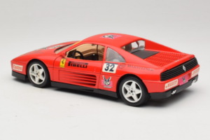 Ferrari 348 TB #32 Pirelli Rouge 1989 Bburago 1:18 3039-P1 Métal Moulé — image 7 sur 8