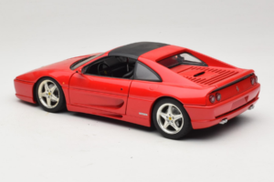 Ferrari F355 GTS Rouge UT Models 1:18 22111 Métal Moulé — image 7 sur 8