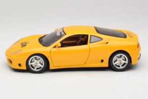 Ferrari 360 Modena 25 Jahre FMC Jaune Bburago 1:18 3358-Y1 Métal Moulé — image 4 sur 8