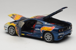 Ferrari 360 Modena Challenge #5 Hot Wheels Purple Fire Livery 1999 Bburago 1:18 29619 Métal Moulé — image 5 sur 8