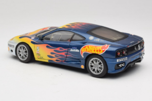 Ferrari 360 Modena Challenge #5 Hot Wheels Purple Fire Livery 1999 Bburago 1:18 29619 Métal Moulé — image 7 sur 8