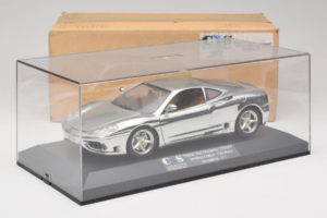 Ferrari 360 Modena Chrome Silver Edition Limitée Exclusive Cars 1:18 EC004 Métal Moulé — image 9 sur 9