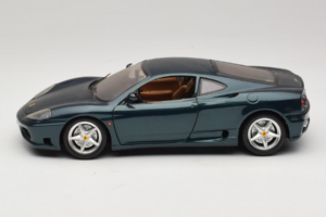 Ferrari 360 Modena Vert Foncé Métallique Bburago 1:18 3358-G2 Métal Moulé — image 3 sur 7