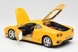 Ferrari 360 Modena Jaune Bburago 1:18 3368 Métal Moulé — image 5 sur 8