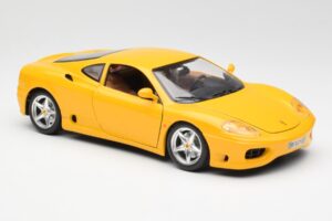 Ferrari 360 Modena Jaune Bburago 1:18 3368 Métal Moulé — image 6 sur 8
