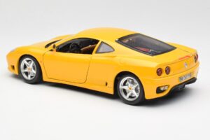 Ferrari 360 Modena Jaune Bburago 1:18 3368 Métal Moulé — image 7 sur 8