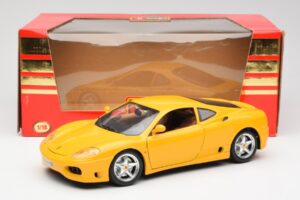 Ferrari 360 Modena Jaune Bburago 1:18 3368 Métal Moulé — image 8 sur 8