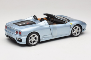 Ferrari 360 Spider Bleu The Italian Job Hot Wheels 1:18 P9905 Métal Moulé — image 2 sur 6