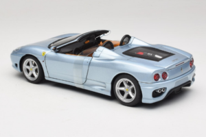 Ferrari 360 Spider Bleu The Italian Job Hot Wheels 1:18 P9905 Métal Moulé — image 5 sur 6