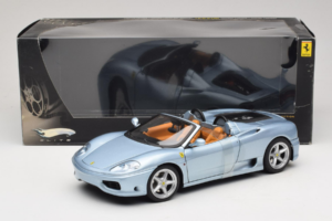 Ferrari 360 Spider Bleu The Italian Job Hot Wheels 1:18 P9905 Métal Moulé — image 6 sur 6