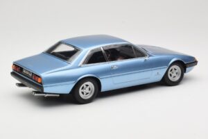 Ferrari 365 GT4 2+2 Bleu KK-Scale 1:18 KKDC180162 Métal Moulé — image 2 sur 6