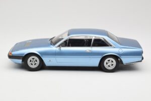 Ferrari 365 GT4 2+2 Bleu KK-Scale 1:18 KKDC180162 Métal Moulé — image 3 sur 6