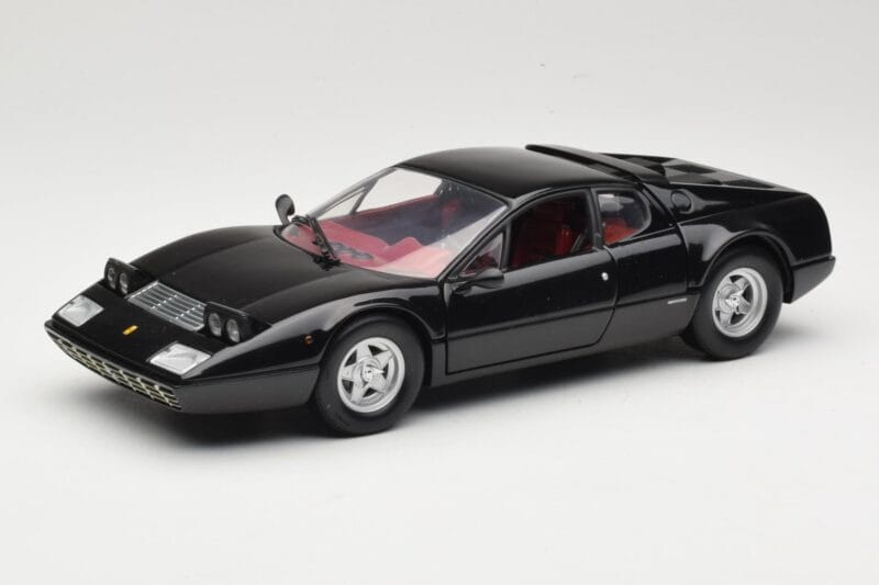 Ferrari 365 GT4/BB Noir Kyosho 1:18 08173K Métal Moulé