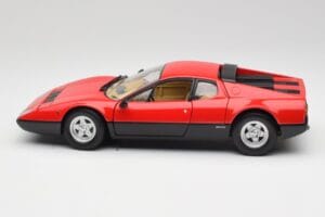 Ferrari 365 GT4/BB Rouge Kyosho 1:18 08173R Métal Moulé — image 4 sur 8