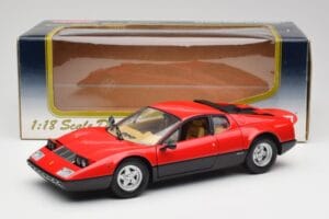 Ferrari 365 GT4/BB Rouge Kyosho 1:18 08173R Métal Moulé — image 8 sur 8