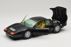 Ferrari 365 GT4 BB Noir Chrono 1:18 CH002 Métal Moulé — image 2 sur 8