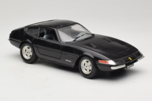 Ferrari 365 GTB/4 Daytona Noir Techno Giodi 1:18 40011-B2 Métal Moulé — image 6 sur 8